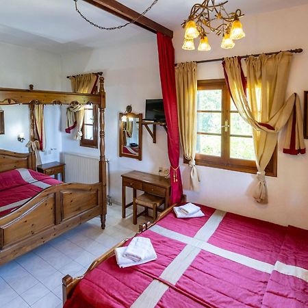Guesthouse Papachristou ツァガラダ エクステリア 写真