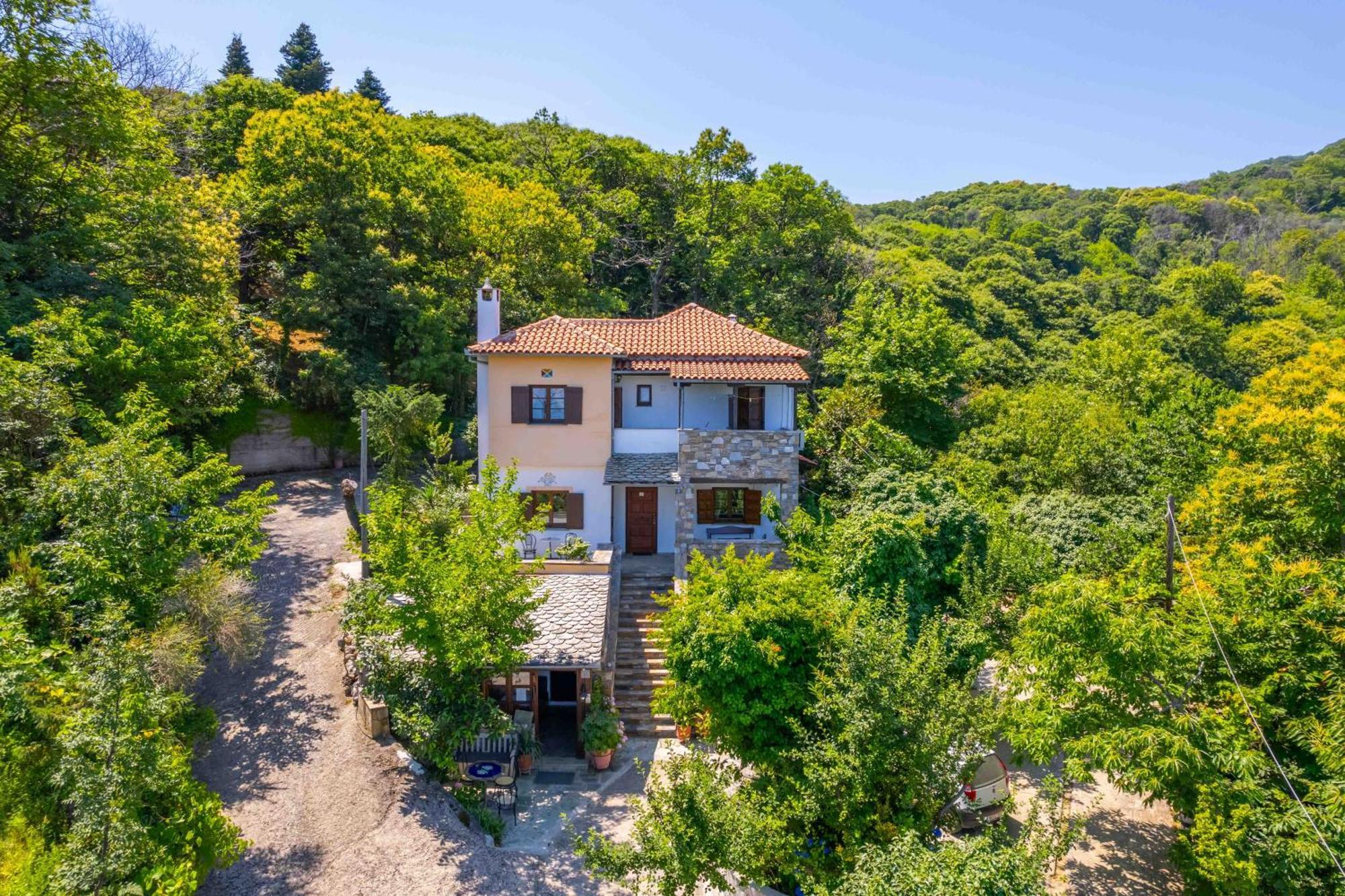 Guesthouse Papachristou ツァガラダ エクステリア 写真