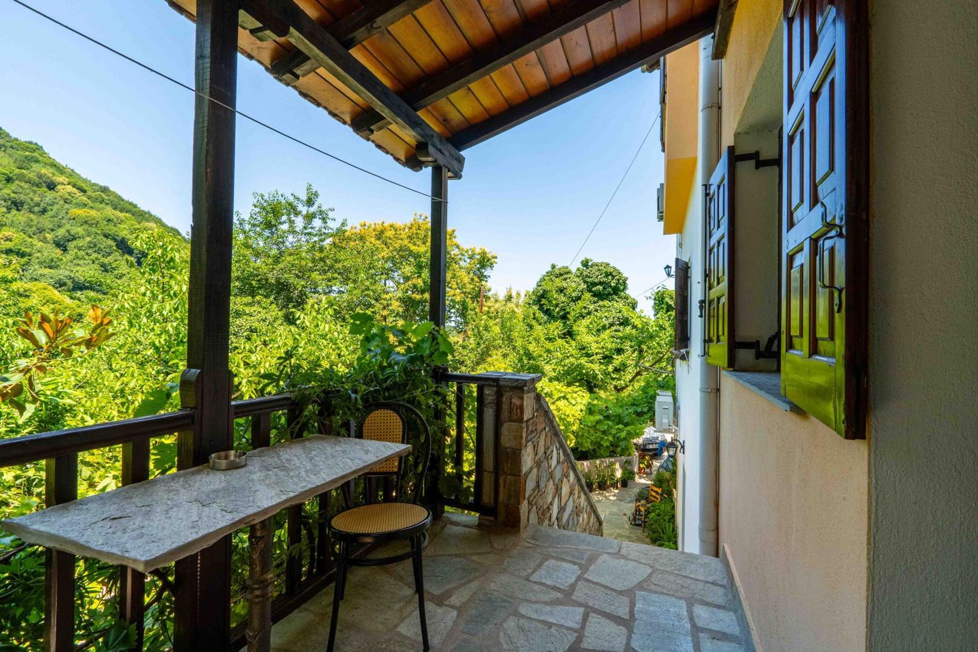Guesthouse Papachristou ツァガラダ エクステリア 写真